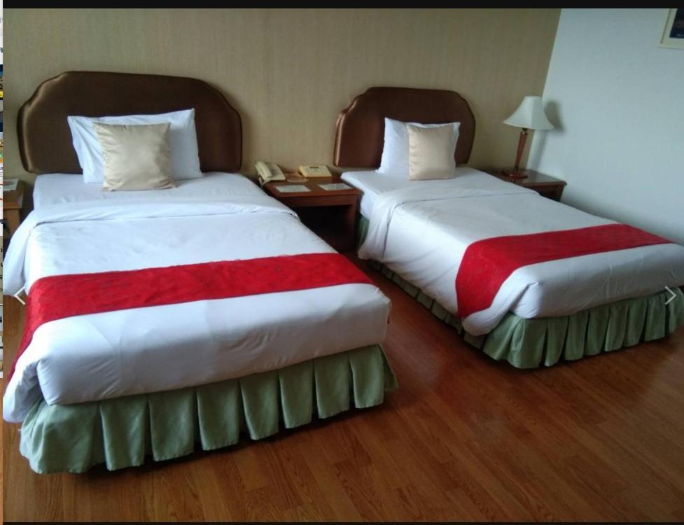 Thumrin Thana Hotel Транг Стая снимка